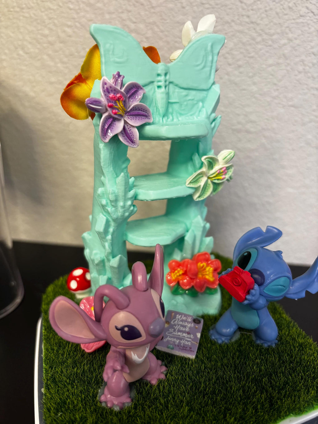 Medium Lilo & Stitch themed Jumping spider enclosure