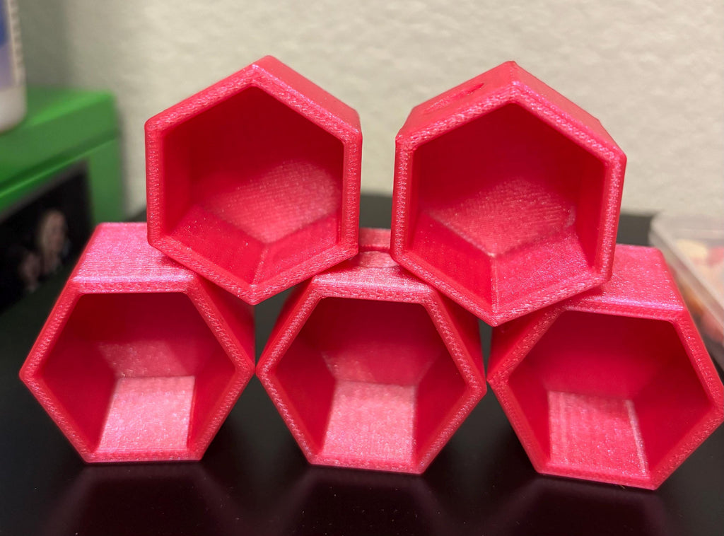 Hexagon Hide for Jumping spider in a variety of colors