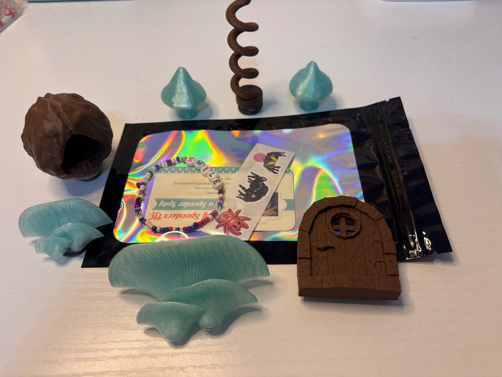 Jumping Spider Enclosure Accessory bag: Fairy Garden Kit colors brown and   Star Stuff