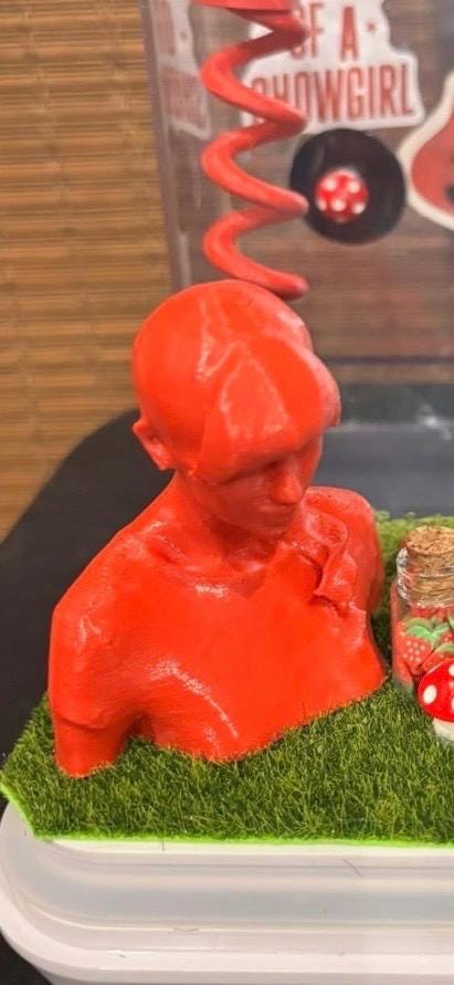 Taylor Swift Bust for Jumping spider in a variety of colors